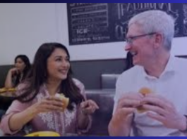 Apple CEO Tim Cook : Apple CEO Tim Cook met Mukesh Ambani, had vada pav with Madhuri Dixit