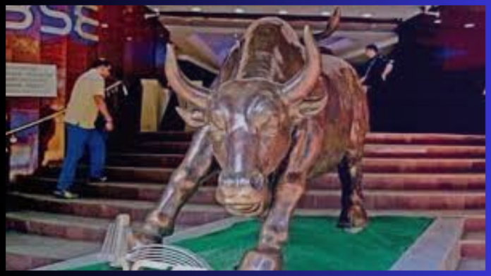 Stock Market Opening: Strong fall in the market, Nifty breaks 138 points, Sensex falls 586 points to open at 61,163