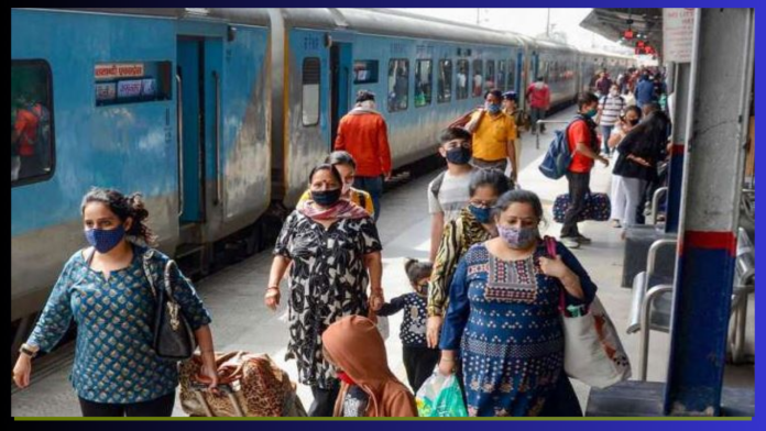 Indian Railway Rules : If you are traveling in the train, then take special care of these things, there will be no problem during the journey