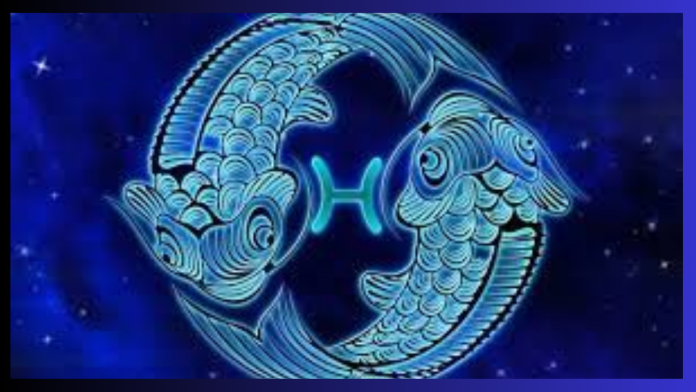 Pisces Horoscope Today : Pisces people may have to work very hard to get a big position, know your horoscope