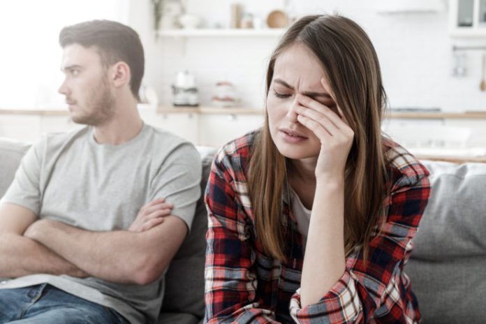 Husband Wife Relationship Tips : If you remove these complaints from your daily life towards your partner, there will never be any conflict in your relationship