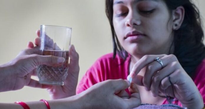 Medicine in Fever : Should you take medicine as soon as you have a fever? What do doctors say about this?