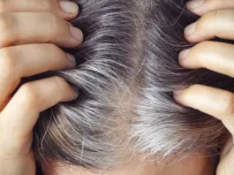 Homemade Grey Hair Spray : Your hair will turn from white to black in just 15 days, try this home remedy, and your hair will also grow faster.